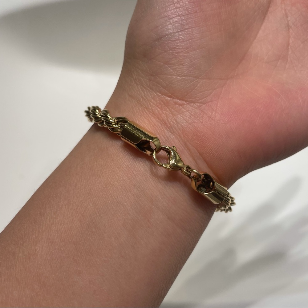 Chunky Rope Bracelet in Gold - Picture 4 of 4